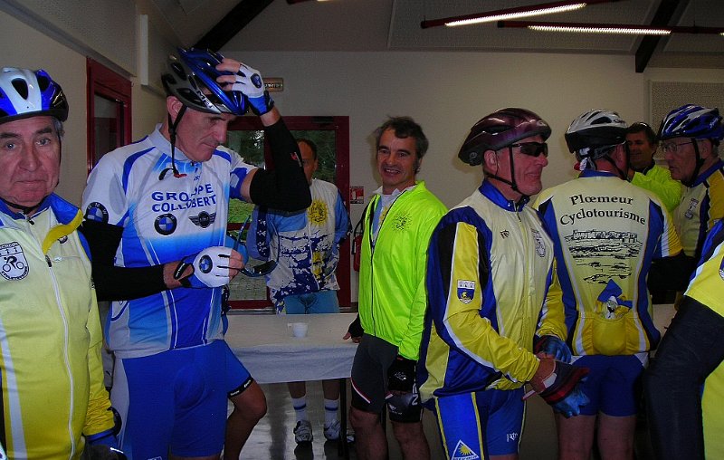 2011-09-25 05 Ploemeur s est presente en nombre.JPG